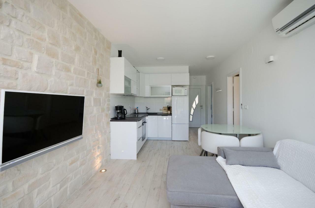 Apartments Zorka Lopar Εξωτερικό φωτογραφία
