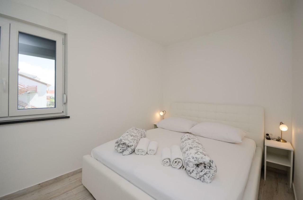 Apartments Zorka Lopar Εξωτερικό φωτογραφία